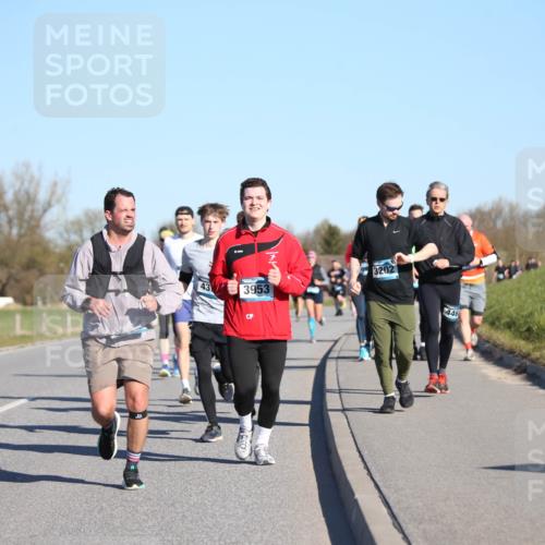 06.04.2025 - 44. Internationalen Wilhelmsburger Insellauf Jannik Wohlers http://msf.ph/oto/7614739 06.04.2025 09:31:46 Laufen 557, 4409, 43, 3202, 3953, 446 meine-sportfotos.de