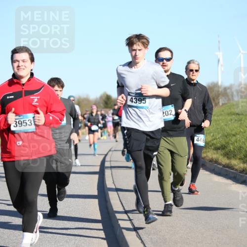 06.04.2025 - 44. Internationalen Wilhelmsburger Insellauf Jannik Wohlers http://msf.ph/oto/7614744 06.04.2025 09:31:48 Laufen 3953, 4395, 202, 446 meine-sportfotos.de