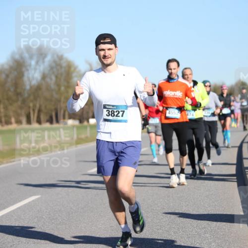 06.04.2025 - 44. Internationalen Wilhelmsburger Insellauf Jannik Wohlers http://msf.ph/oto/7614759 06.04.2025 09:31:50 Laufen 3827, 4552, 336, 474, 409, 4427 meine-sportfotos.de