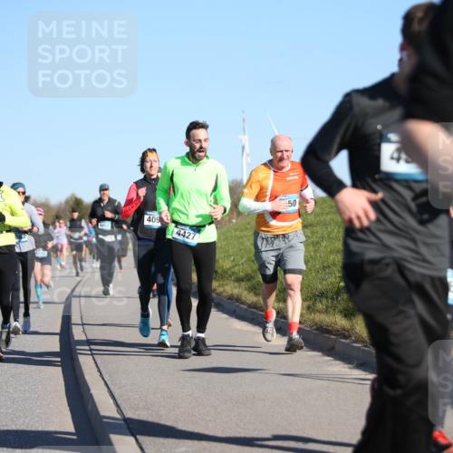 06.04.2025 - 44. Internationalen Wilhelmsburger Insellauf Jannik Wohlers http://msf.ph/oto/7614761 06.04.2025 09:31:51 Laufen 4552, 409, 4427, 50 meine-sportfotos.de