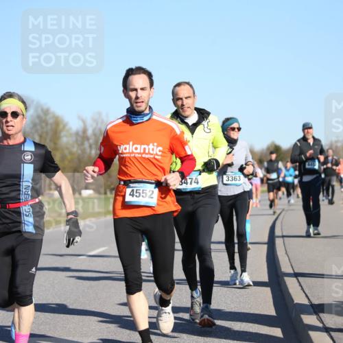 06.04.2025 - 44. Internationalen Wilhelmsburger Insellauf Jannik Wohlers http://msf.ph/oto/7614770 06.04.2025 09:31:53 Laufen 4552, 3474, 3363, 4452, 4093 meine-sportfotos.de