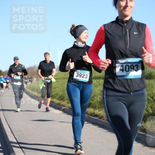 06.04.2025 - 44. Internationalen Wilhelmsburger Insellauf Jannik Wohlers http://msf.ph/oto/7614781 06.04.2025 09:31:55 Laufen 363, 435, 3923, 4093 meine-sportfotos.de