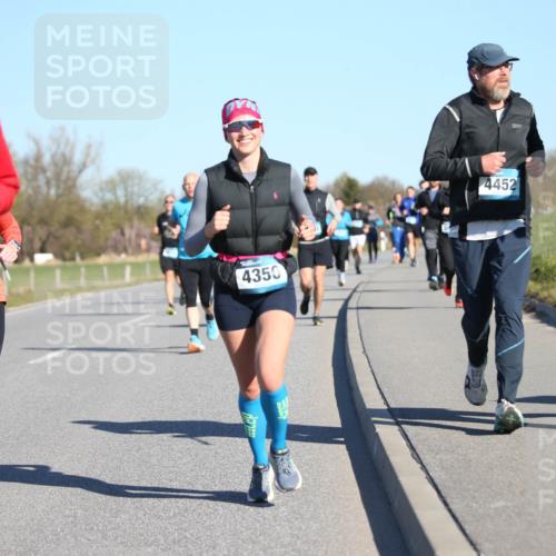 06.04.2025 - 44. Internationalen Wilhelmsburger Insellauf Jannik Wohlers http://msf.ph/oto/7614796 06.04.2025 09:31:56 Laufen 5111, 4350, 4452, 4109 meine-sportfotos.de