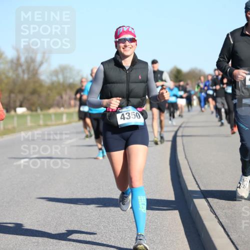 06.04.2025 - 44. Internationalen Wilhelmsburger Insellauf Jannik Wohlers http://msf.ph/oto/7614798 06.04.2025 09:31:57 Laufen 1, 3, 4350, 4452 meine-sportfotos.de