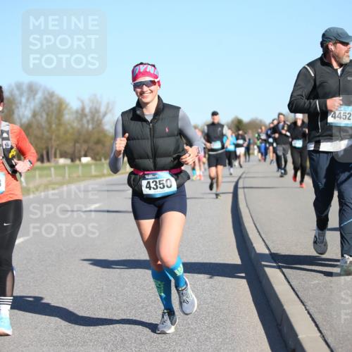 06.04.2025 - 44. Internationalen Wilhelmsburger Insellauf Jannik Wohlers http://msf.ph/oto/7614801 06.04.2025 09:31:57 Laufen 4503, 4350, 4452 meine-sportfotos.de