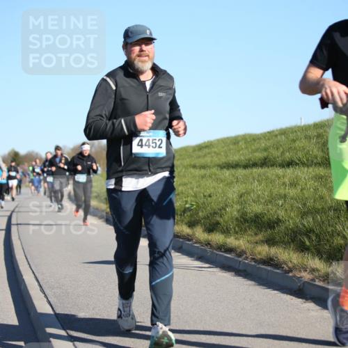06.04.2025 - 44. Internationalen Wilhelmsburger Insellauf Jannik Wohlers http://msf.ph/oto/7614805 06.04.2025 09:31:58 Laufen 5010, 4452 meine-sportfotos.de