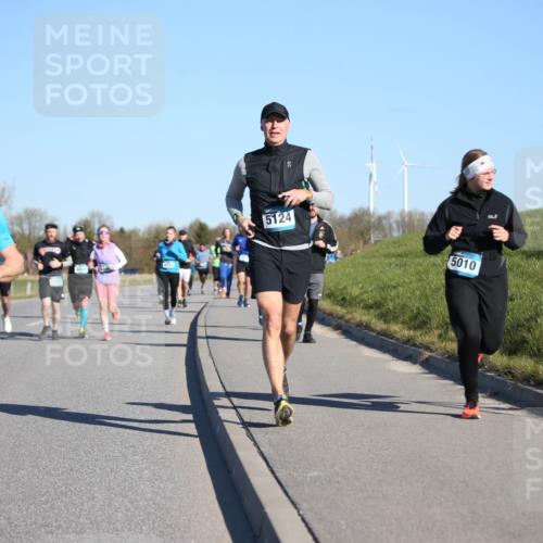 06.04.2025 - 44. Internationalen Wilhelmsburger Insellauf Jannik Wohlers http://msf.ph/oto/7614824 06.04.2025 09:32:01 Laufen 4585, 4324, 5124, 5010 meine-sportfotos.de