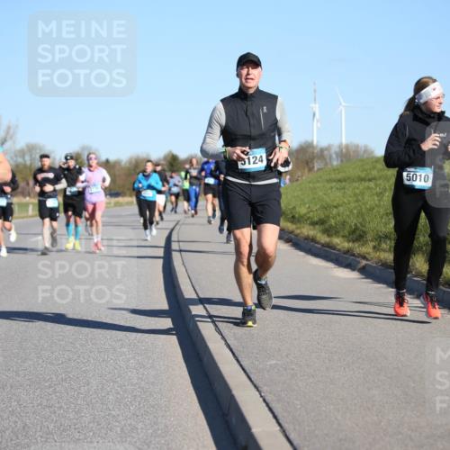 06.04.2025 - 44. Internationalen Wilhelmsburger Insellauf Jannik Wohlers http://msf.ph/oto/7614826 06.04.2025 09:32:01 Laufen 4585, 124, 5010 meine-sportfotos.de