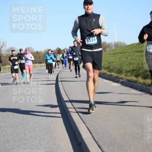 06.04.2025 - 44. Internationalen Wilhelmsburger Insellauf Jannik Wohlers http://msf.ph/oto/7614828 06.04.2025 09:32:02 Laufen 3674, 38213720, 3270, 4324, 5124, 5010 meine-sportfotos.de