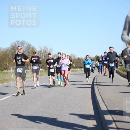 06.04.2025 - 44. Internationalen Wilhelmsburger Insellauf Jannik Wohlers http://msf.ph/oto/7614830 06.04.2025 09:32:03 Laufen 38, 3720, 3270, 4324, 5127, 3674, 19513 meine-sportfotos.de