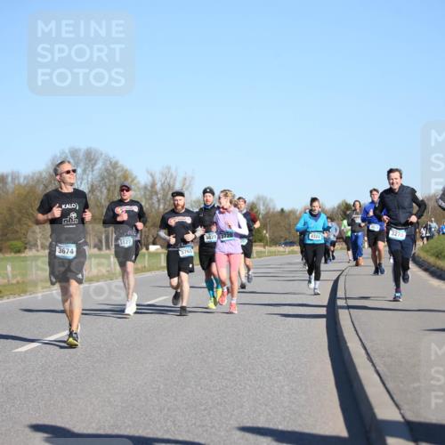 06.04.2025 - 44. Internationalen Wilhelmsburger Insellauf Jannik Wohlers http://msf.ph/oto/7614833 06.04.2025 09:32:03 Laufen 113, 3674, 5127, 3821, 3720, 4324, 3270, 3763 meine-sportfotos.de