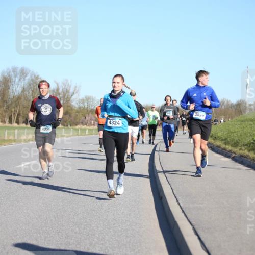 06.04.2025 - 44. Internationalen Wilhelmsburger Insellauf Jannik Wohlers http://msf.ph/oto/7614834 06.04.2025 09:32:09 Laufen 4324, 4056, 3471, 3829 meine-sportfotos.de