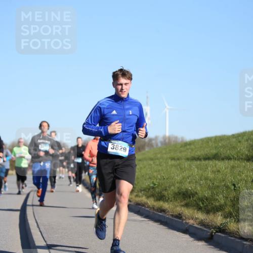 06.04.2025 - 44. Internationalen Wilhelmsburger Insellauf Jannik Wohlers http://msf.ph/oto/7614842 06.04.2025 09:32:10 Laufen 3829, 3471, 3897, 4 meine-sportfotos.de