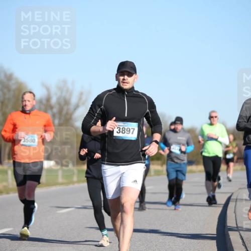 06.04.2025 - 44. Internationalen Wilhelmsburger Insellauf Jannik Wohlers http://msf.ph/oto/7614846 06.04.2025 09:32:11 Laufen 3580, 3897, 3471, 4151 meine-sportfotos.de