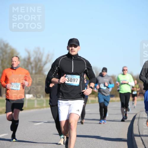 06.04.2025 - 44. Internationalen Wilhelmsburger Insellauf Jannik Wohlers http://msf.ph/oto/7614847 06.04.2025 09:32:12 Laufen 3580, 3897, 3471, 4151 meine-sportfotos.de