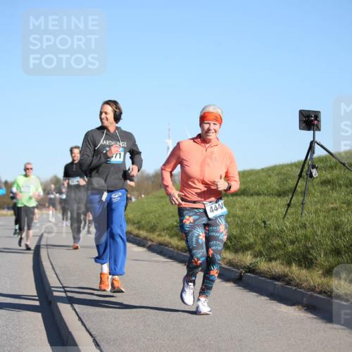 06.04.2025 - 44. Internationalen Wilhelmsburger Insellauf Jannik Wohlers http://msf.ph/oto/7614851 06.04.2025 09:32:14 Laufen 71, 444 meine-sportfotos.de