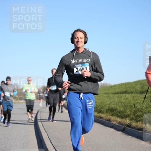 06.04.2025 - 44. Internationalen Wilhelmsburger Insellauf Jannik Wohlers http://msf.ph/oto/7614862 06.04.2025 09:32:15 Laufen 3818, 3401 meine-sportfotos.de