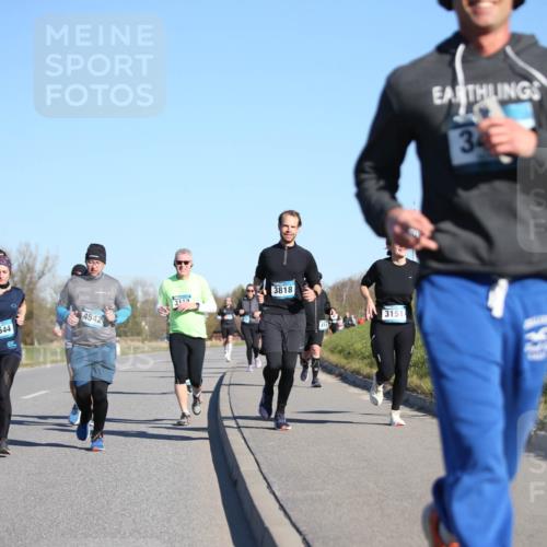 06.04.2025 - 44. Internationalen Wilhelmsburger Insellauf Jannik Wohlers http://msf.ph/oto/7614864 06.04.2025 09:32:16 Laufen 4544, 4542, 312, 3818, 3151, 34 meine-sportfotos.de