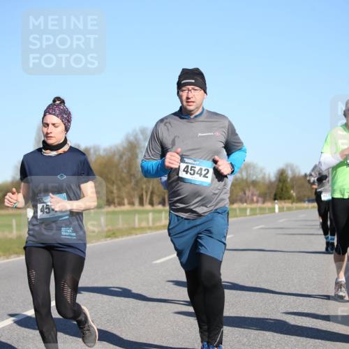 06.04.2025 - 44. Internationalen Wilhelmsburger Insellauf Jannik Wohlers http://msf.ph/oto/7614877 06.04.2025 09:32:18 Laufen 45, 4542, 3112 meine-sportfotos.de