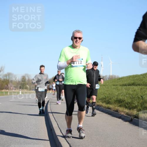 06.04.2025 - 44. Internationalen Wilhelmsburger Insellauf Jannik Wohlers http://msf.ph/oto/7614879 06.04.2025 09:32:19 Laufen 3152, 407, 3112, 416, 281 meine-sportfotos.de