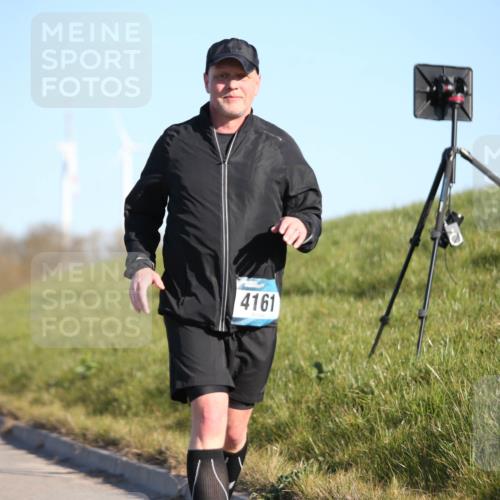 06.04.2025 - 44. Internationalen Wilhelmsburger Insellauf Jannik Wohlers http://msf.ph/oto/7614886 06.04.2025 09:32:20 Laufen 4161 meine-sportfotos.de