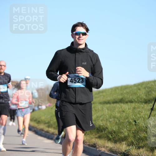 06.04.2025 - 44. Internationalen Wilhelmsburger Insellauf Jannik Wohlers http://msf.ph/oto/7614918 06.04.2025 09:32:26 Laufen 4047, 4523 meine-sportfotos.de