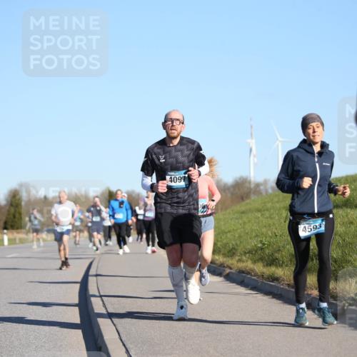 06.04.2025 - 44. Internationalen Wilhelmsburger Insellauf Jannik Wohlers http://msf.ph/oto/7614921 06.04.2025 09:32:28 Laufen 4097, 4593, 45 meine-sportfotos.de