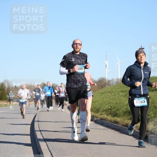06.04.2025 - 44. Internationalen Wilhelmsburger Insellauf Jannik Wohlers http://msf.ph/oto/7614923 06.04.2025 09:32:28 Laufen 097, 4593 meine-sportfotos.de