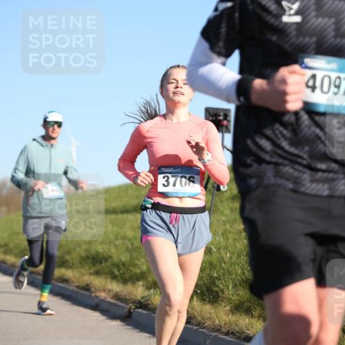 06.04.2025 - 44. Internationalen Wilhelmsburger Insellauf Jannik Wohlers http://msf.ph/oto/7614933 06.04.2025 09:32:30 Laufen 3472, 3706, 4097 meine-sportfotos.de