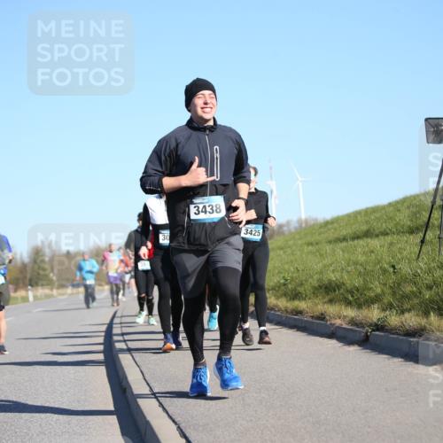 06.04.2025 - 44. Internationalen Wilhelmsburger Insellauf Jannik Wohlers http://msf.ph/oto/7614984 06.04.2025 09:32:42 Laufen 4518, 30, 3438, 3425 meine-sportfotos.de