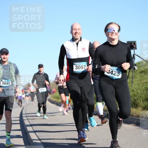 06.04.2025 - 44. Internationalen Wilhelmsburger Insellauf Jannik Wohlers http://msf.ph/oto/7614999 06.04.2025 09:32:44 Laufen 3273, 3045, 3097, 3425 meine-sportfotos.de