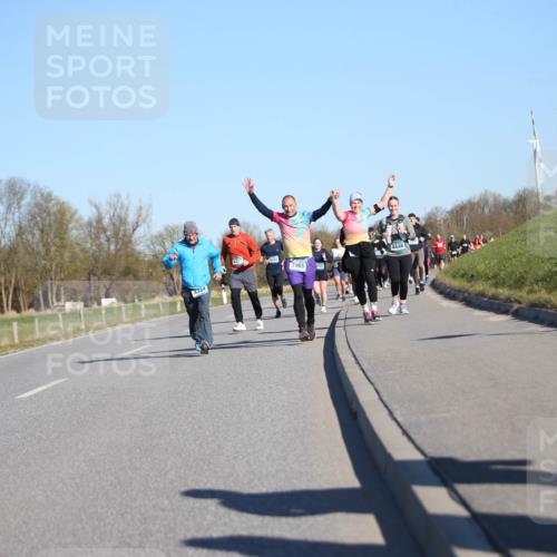 06.04.2025 - 44. Internationalen Wilhelmsburger Insellauf Jannik Wohlers http://msf.ph/oto/7615024 06.04.2025 09:32:48 Laufen 4334, 3965, 4448 meine-sportfotos.de
