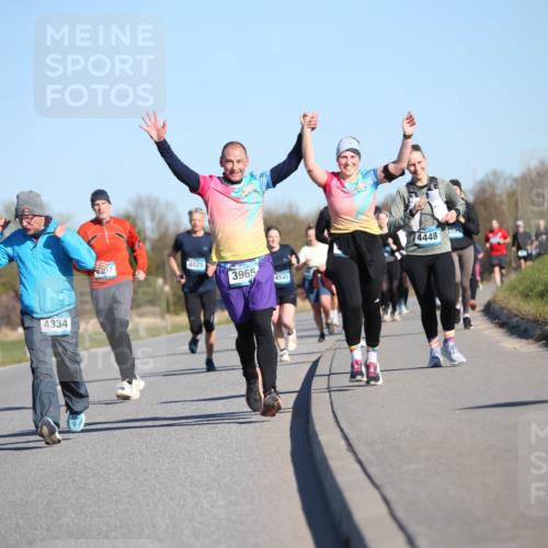 06.04.2025 - 44. Internationalen Wilhelmsburger Insellauf Jannik Wohlers http://msf.ph/oto/7615026 06.04.2025 09:32:48 Laufen 4334, 4307, 4025, 3965, 4545, 4448, 1781 meine-sportfotos.de