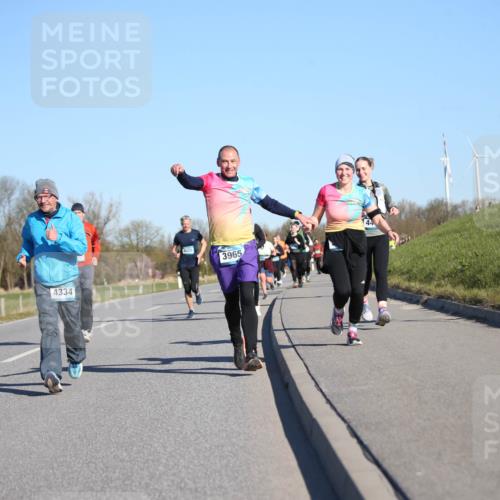 06.04.2025 - 44. Internationalen Wilhelmsburger Insellauf Jannik Wohlers http://msf.ph/oto/7615052 06.04.2025 09:32:51 Laufen 4334, 3965 meine-sportfotos.de