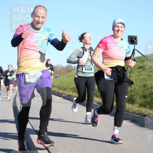 06.04.2025 - 44. Internationalen Wilhelmsburger Insellauf Jannik Wohlers http://msf.ph/oto/7615057 06.04.2025 09:32:53 Laufen 4448, 3965 meine-sportfotos.de