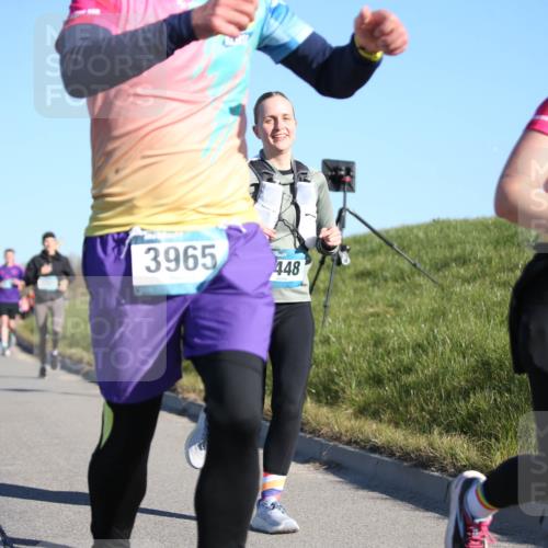 06.04.2025 - 44. Internationalen Wilhelmsburger Insellauf Jannik Wohlers http://msf.ph/oto/7615063 06.04.2025 09:32:54 Laufen 3965, 448 meine-sportfotos.de