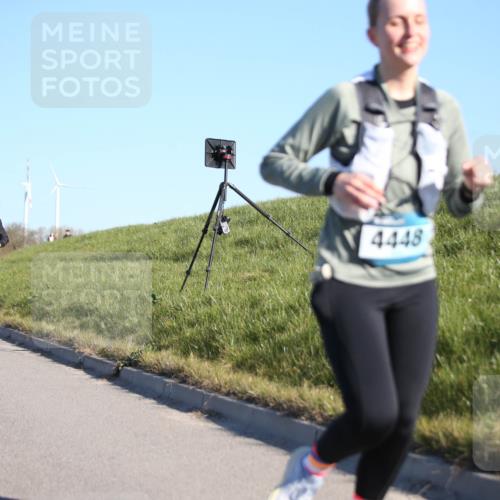 06.04.2025 - 44. Internationalen Wilhelmsburger Insellauf Jannik Wohlers http://msf.ph/oto/7615067 06.04.2025 09:32:54 Laufen 3781, 4448 meine-sportfotos.de