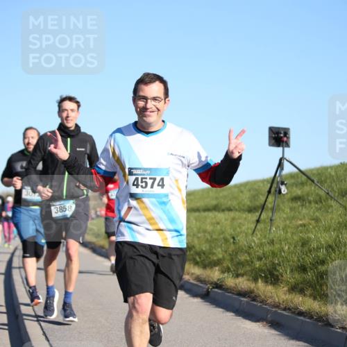 06.04.2025 - 44. Internationalen Wilhelmsburger Insellauf Jannik Wohlers http://msf.ph/oto/7615123 06.04.2025 09:33:08 Laufen 30, 3858, 4574 meine-sportfotos.de
