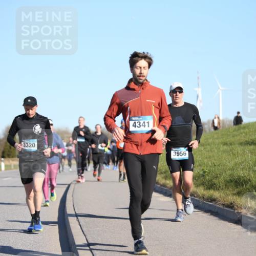 06.04.2025 - 44. Internationalen Wilhelmsburger Insellauf Jannik Wohlers http://msf.ph/oto/7615145 06.04.2025 09:33:12 Laufen 3320, 4341, 3956 meine-sportfotos.de