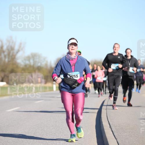 06.04.2025 - 44. Internationalen Wilhelmsburger Insellauf Jannik Wohlers http://msf.ph/oto/7615151 06.04.2025 09:33:15 Laufen 3955, 335, 5020 meine-sportfotos.de