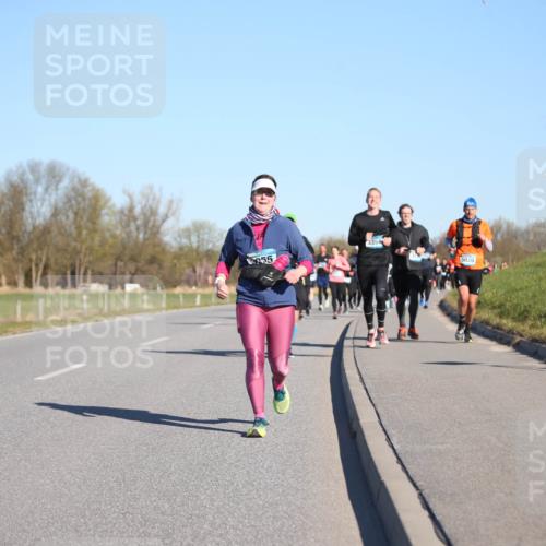 06.04.2025 - 44. Internationalen Wilhelmsburger Insellauf Jannik Wohlers http://msf.ph/oto/7615156 06.04.2025 09:33:15 Laufen 77, 3855, 3354, 5020 meine-sportfotos.de