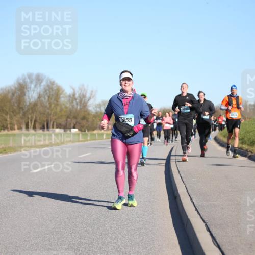 06.04.2025 - 44. Internationalen Wilhelmsburger Insellauf Jannik Wohlers http://msf.ph/oto/7615162 06.04.2025 09:33:16 Laufen 855 meine-sportfotos.de