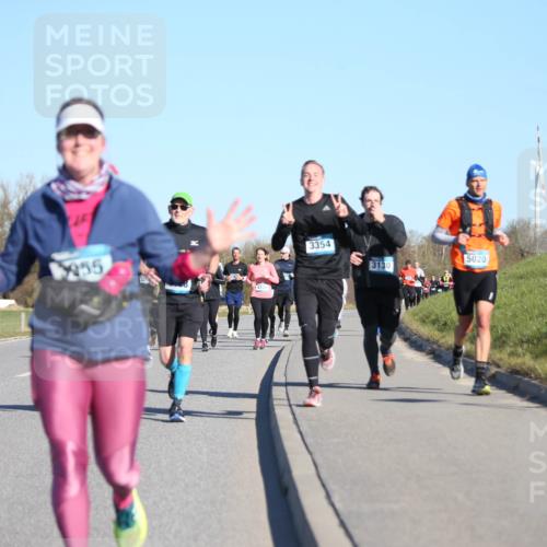 06.04.2025 - 44. Internationalen Wilhelmsburger Insellauf Jannik Wohlers http://msf.ph/oto/7615166 06.04.2025 09:33:16 Laufen 955, 3354, 3130, 5020 meine-sportfotos.de