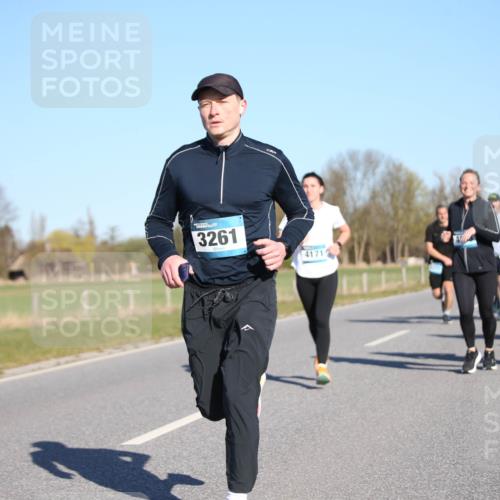 06.04.2025 - 44. Internationalen Wilhelmsburger Insellauf Jannik Wohlers http://msf.ph/oto/7615202 06.04.2025 09:33:24 Laufen 3261, 4171 meine-sportfotos.de