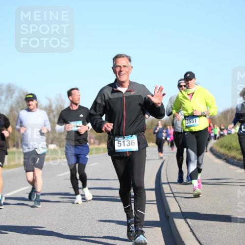 06.04.2025 - 44. Internationalen Wilhelmsburger Insellauf Jannik Wohlers http://msf.ph/oto/7615213 06.04.2025 09:33:27 Laufen 145, 5227, 3551, 4048, 5136, 3 meine-sportfotos.de