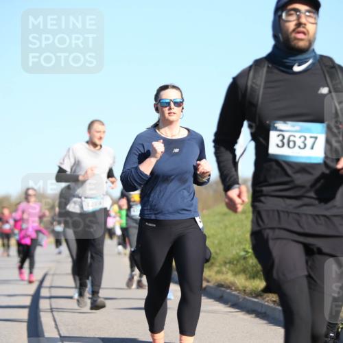 06.04.2025 - 44. Internationalen Wilhelmsburger Insellauf Jannik Wohlers http://msf.ph/oto/7615260 06.04.2025 09:33:38 Laufen 3637 meine-sportfotos.de