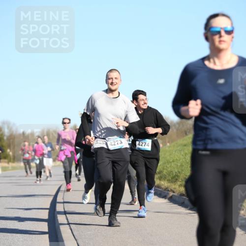 06.04.2025 - 44. Internationalen Wilhelmsburger Insellauf Jannik Wohlers http://msf.ph/oto/7615266 06.04.2025 09:33:39 Laufen 4273, 43, 4274 meine-sportfotos.de
