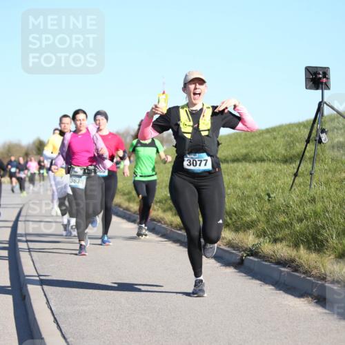 06.04.2025 - 44. Internationalen Wilhelmsburger Insellauf Jannik Wohlers http://msf.ph/oto/7615298 06.04.2025 09:33:48 Laufen 3638, 3077 meine-sportfotos.de