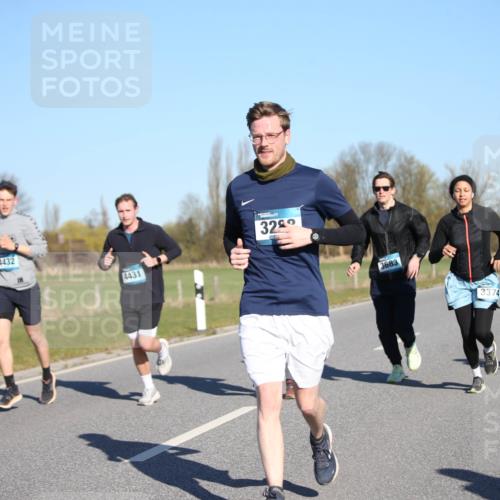 06.04.2025 - 44. Internationalen Wilhelmsburger Insellauf Jannik Wohlers http://msf.ph/oto/7615322 06.04.2025 09:33:52 Laufen 4432, 4431, 329, 3683, 3374 meine-sportfotos.de
