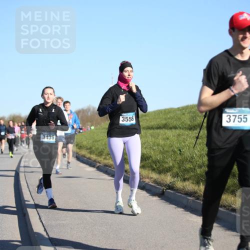 06.04.2025 - 44. Internationalen Wilhelmsburger Insellauf Jannik Wohlers http://msf.ph/oto/7615324 06.04.2025 09:33:53 Laufen 3558, 3755, 3436 meine-sportfotos.de